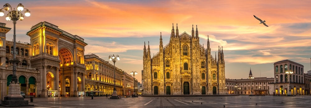 Mailänder Dom bei Sonnenaufgang, Italien